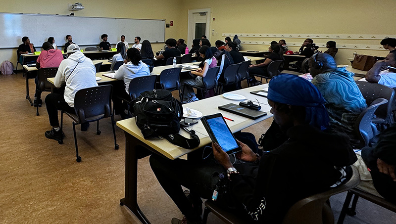 Students Share Summer Internship Journeys and Offer Advice for Future Interns 