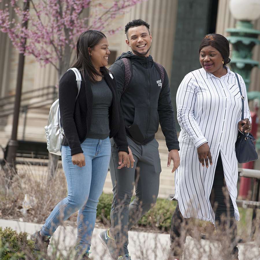 Student Ambassadors walking on campus