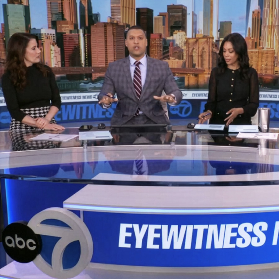 <i class="material-icons">ondemand_video</i> Eyewitness News: Pedro Rivera mentions the beauty of the Bronx Community College campus